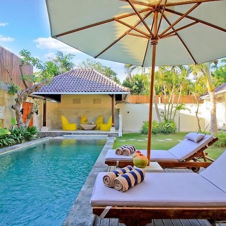 Uma Lima Villa Batu Belig - Close To The Beach Canggu Extérieur photo